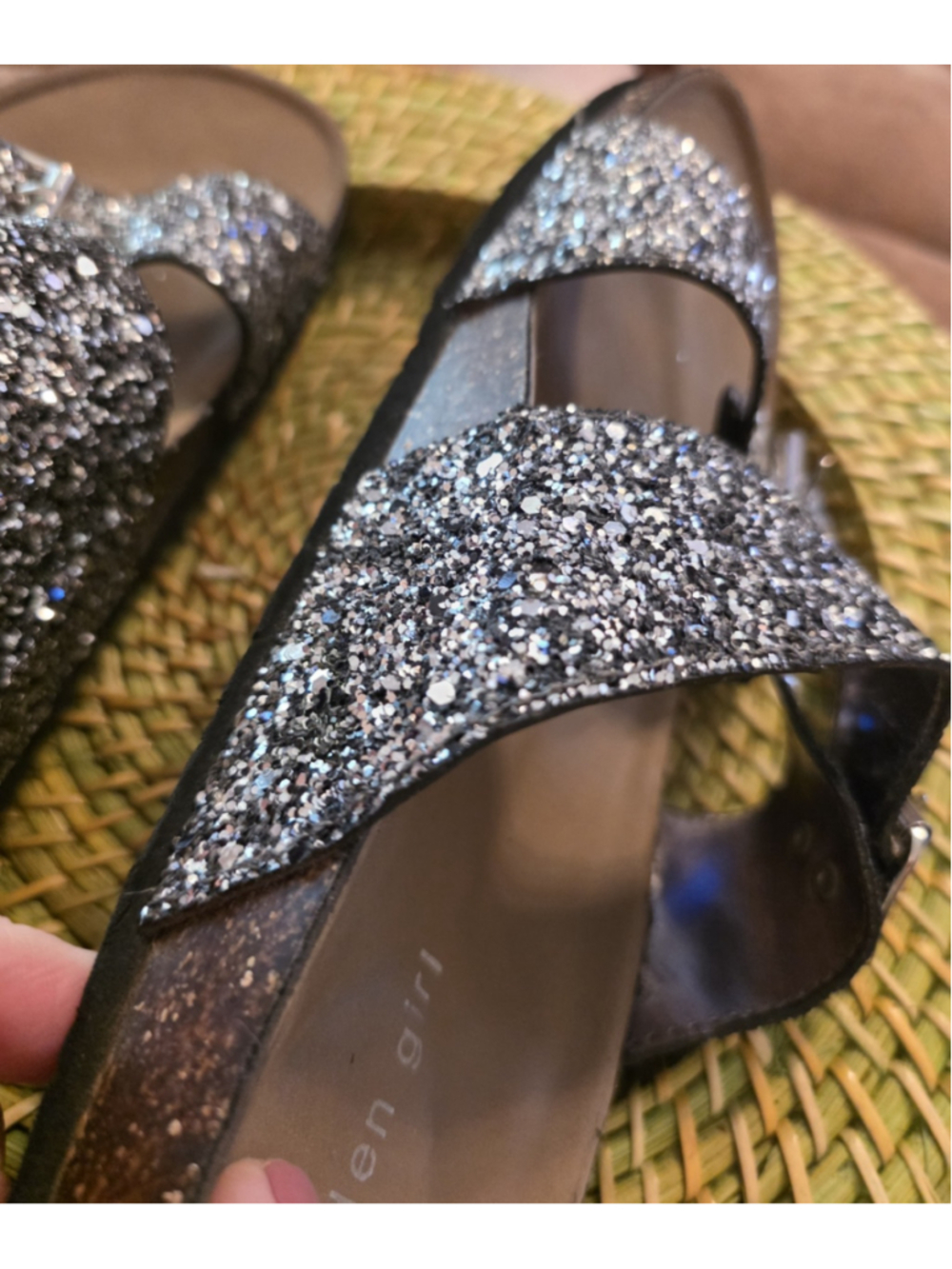 ❣️FINAL DROP❣️ Madden Girl Rhinestone Glam Sparkle Summer Slip Sandals Size 8.5 - Picture 12 of 12